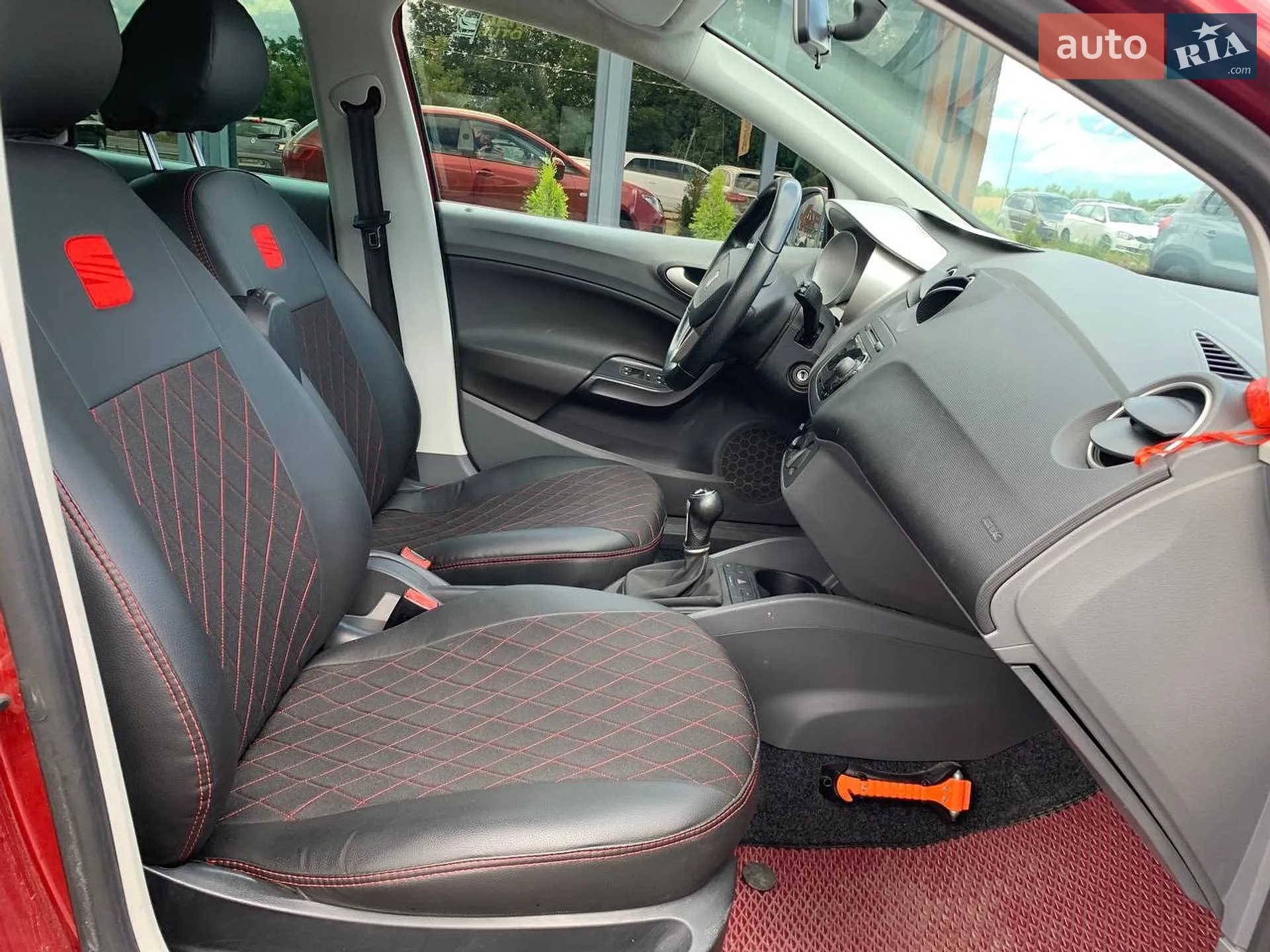 2011 SEAT Ibiza - мініатюра 15