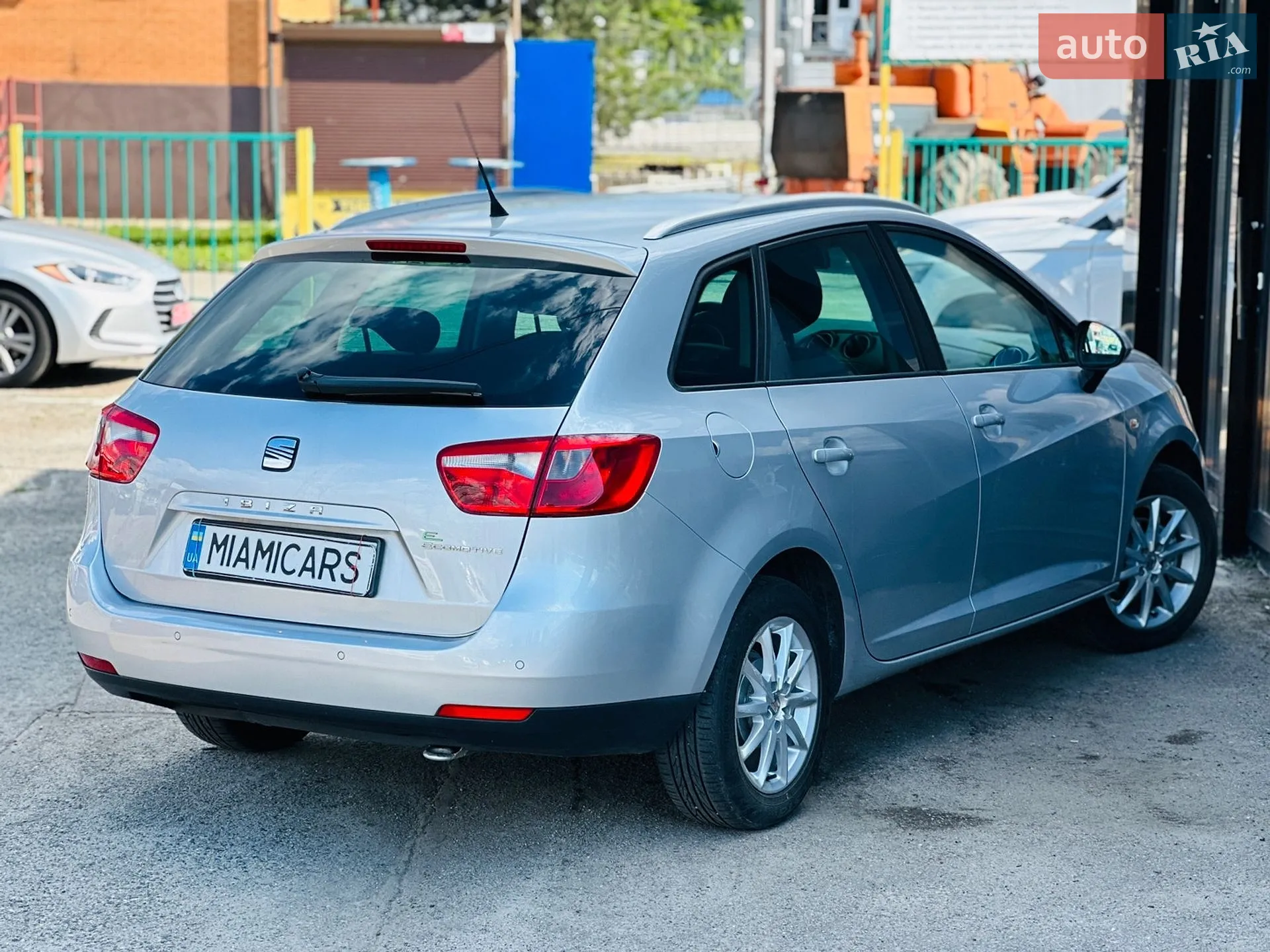 2011 SEAT Ibiza - мініатюра 4