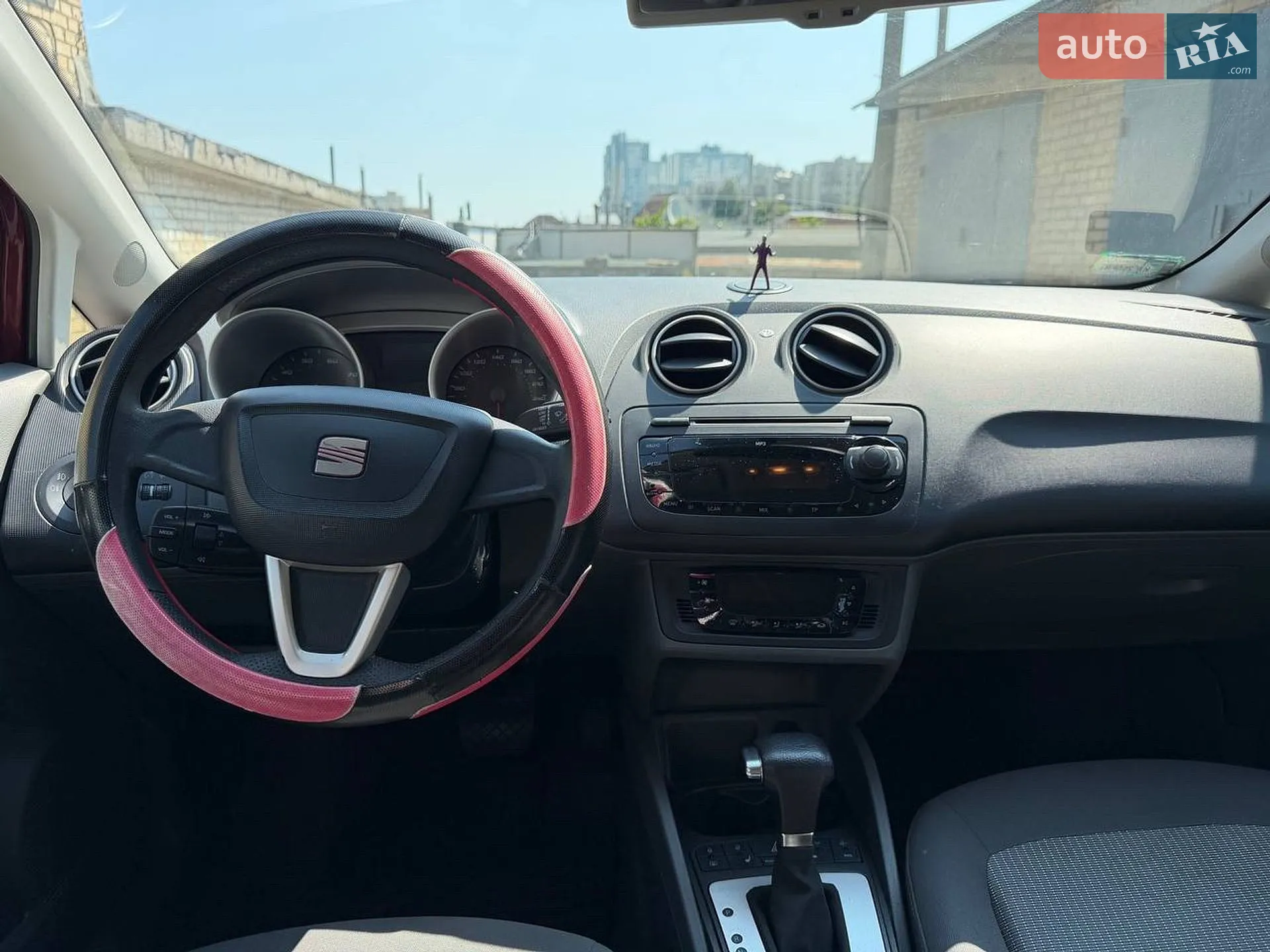 2011 SEAT Ibiza - мініатюра 12