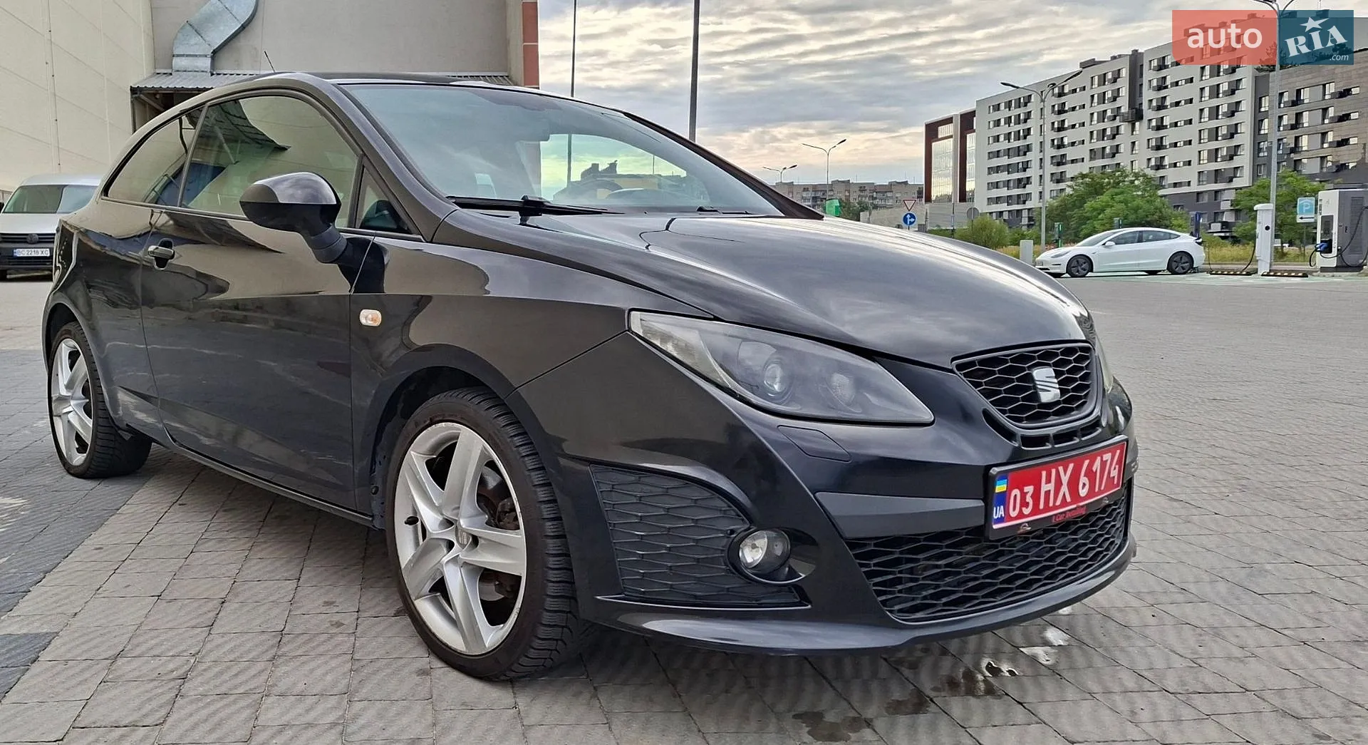 2011 SEAT Ibiza - мініатюра 2