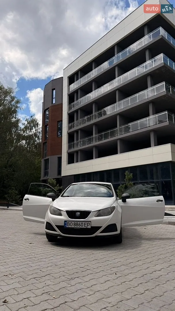 2011 SEAT Ibiza - мініатюра 4