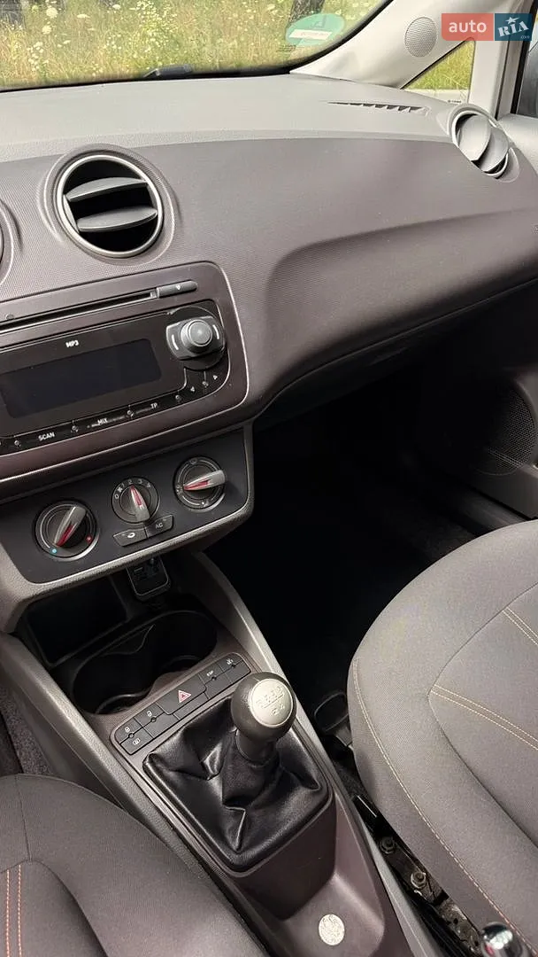 2011 SEAT Ibiza - мініатюра 9