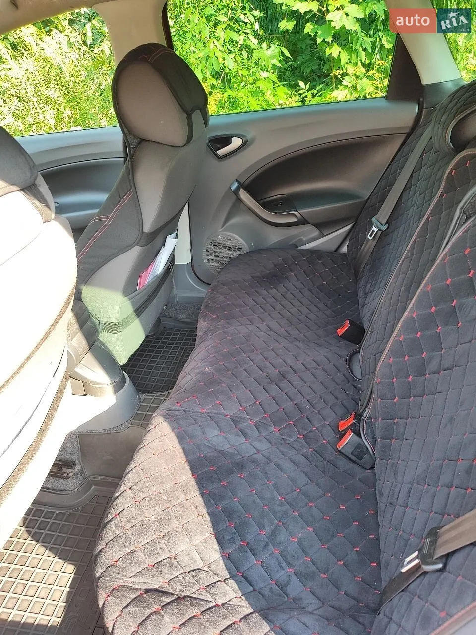 2011 SEAT Ibiza - мініатюра 8