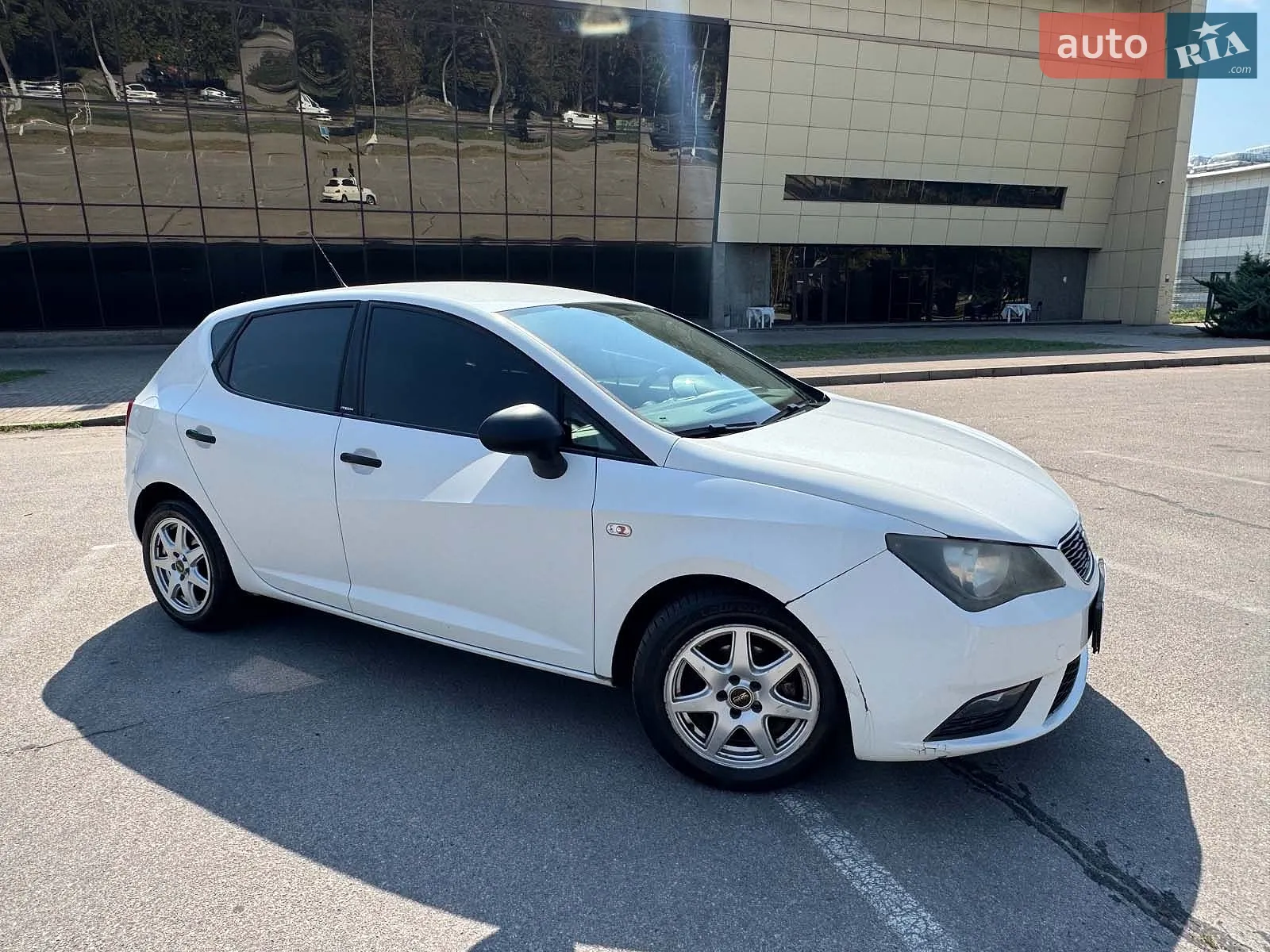 2014 SEAT Ibiza - мініатюра 8