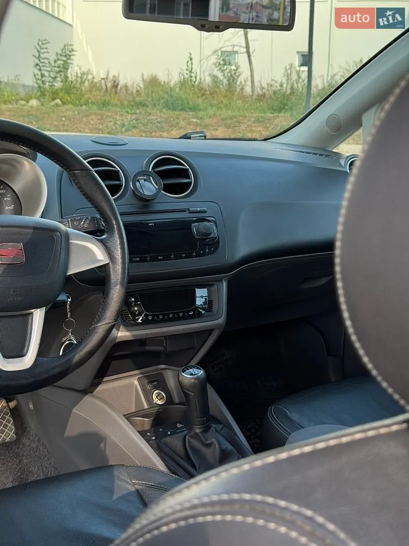 2011 SEAT Ibiza - мініатюра 9