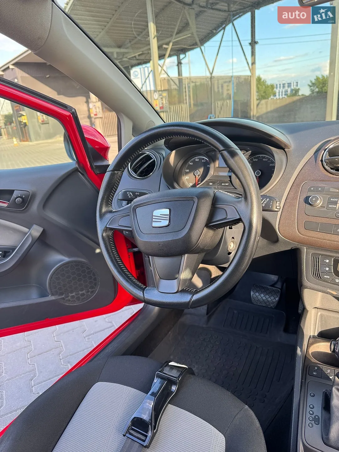 2013 SEAT Ibiza - мініатюра 13