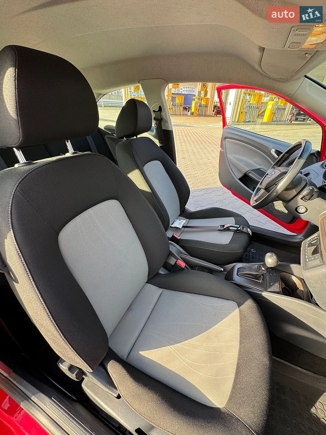2013 SEAT Ibiza - мініатюра 16