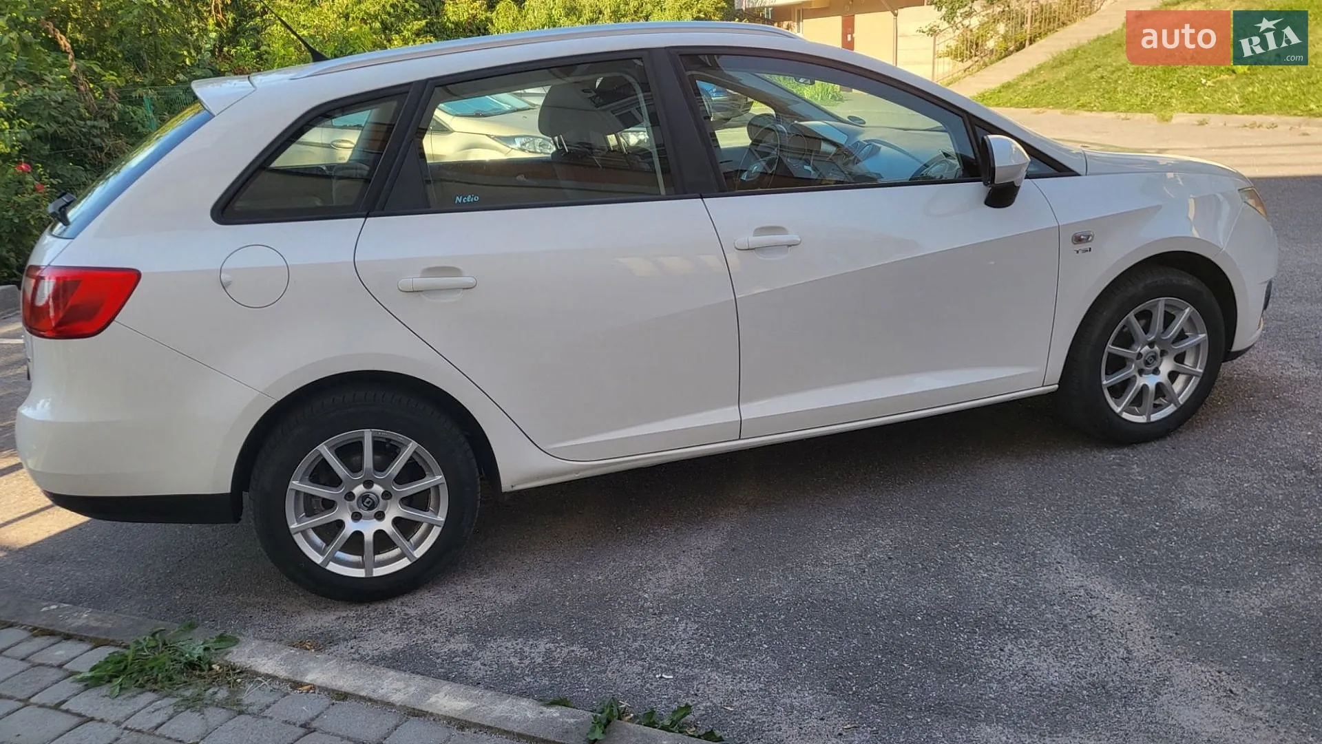 2011 SEAT Ibiza - мініатюра 4