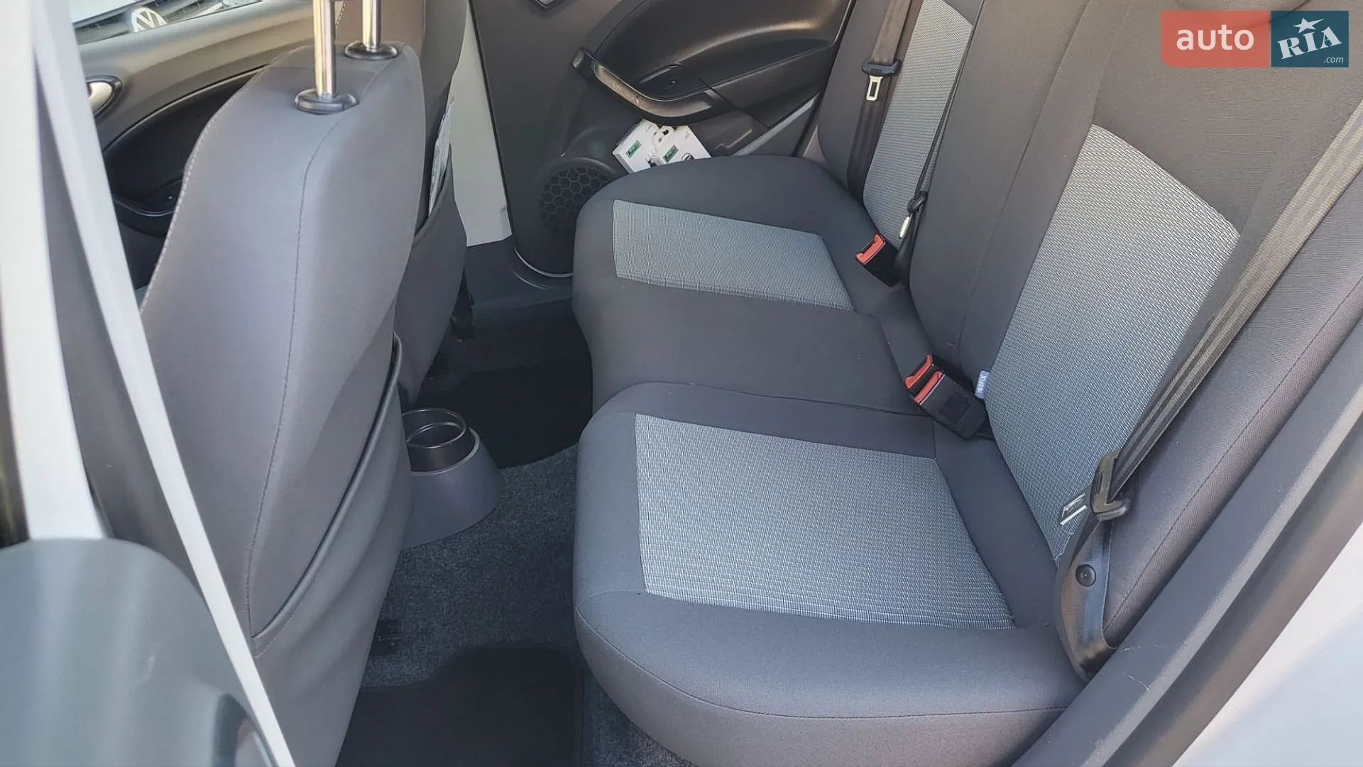 2011 SEAT Ibiza - мініатюра 11