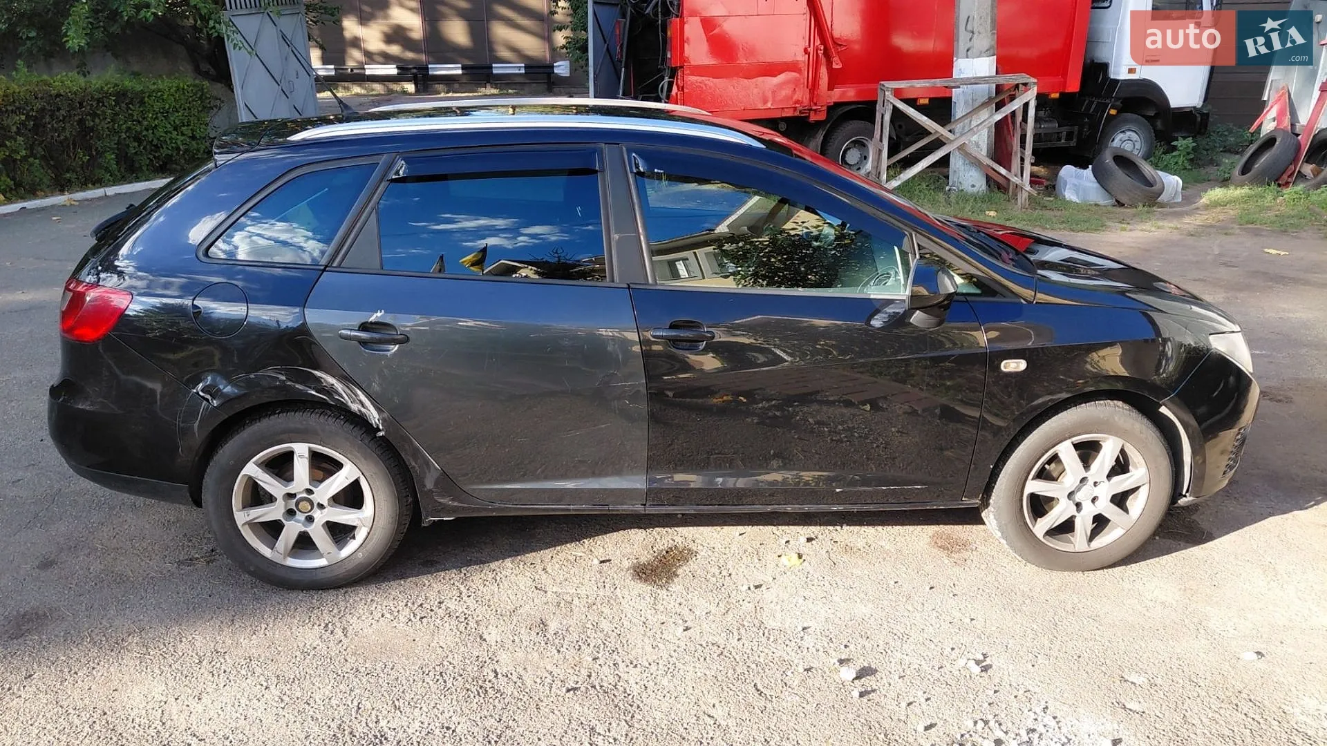 2011 SEAT Ibiza - мініатюра 3