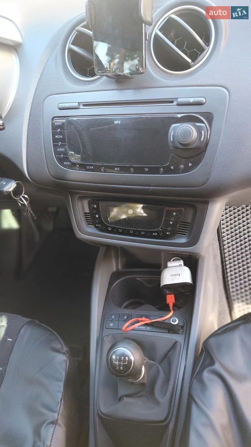 2011 SEAT Ibiza - мініатюра 17