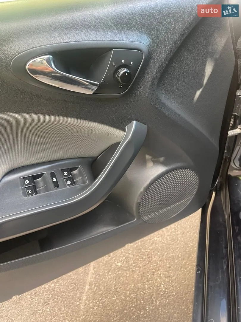 2012 SEAT Ibiza - мініатюра 12