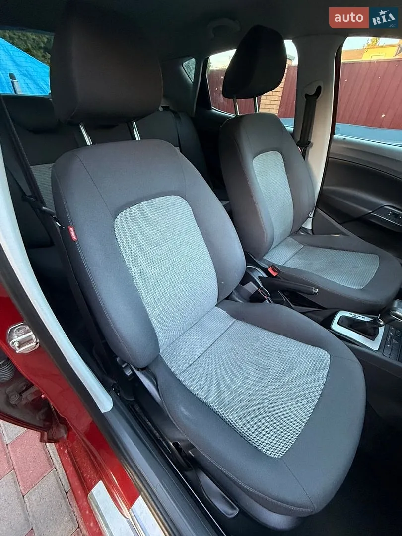 2010 SEAT Ibiza - мініатюра 13