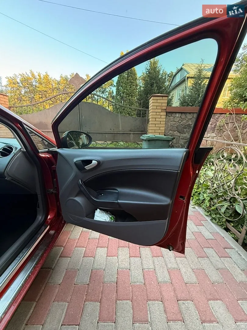 2010 SEAT Ibiza - мініатюра 14