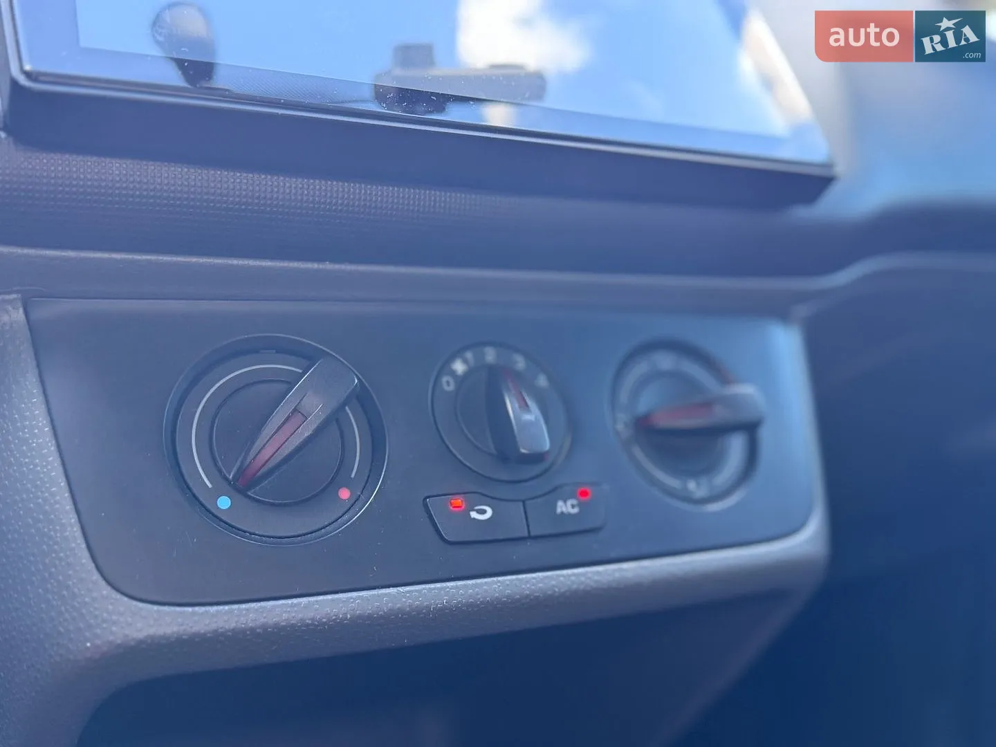 2011 SEAT Ibiza - мініатюра 21