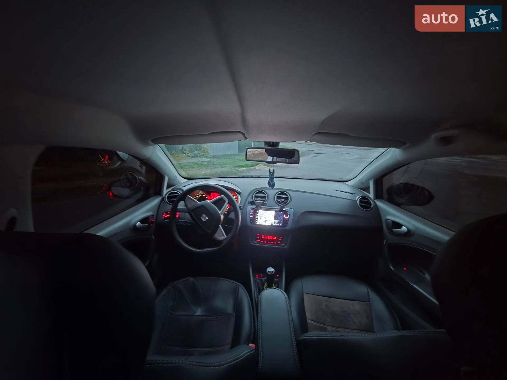 2011 SEAT Ibiza - мініатюра 18