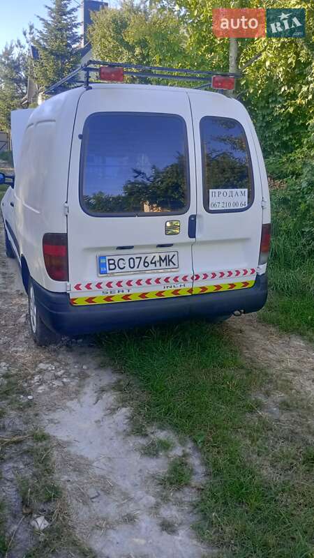 Вантажний фургон SEAT Inca 2000 в Львові