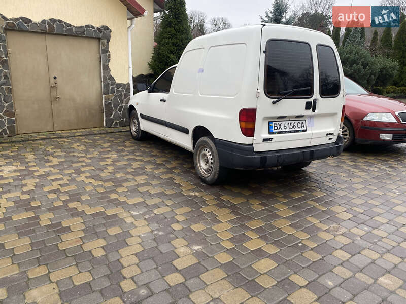 Грузовой фургон SEAT Inca 1998 в Новой Ушице