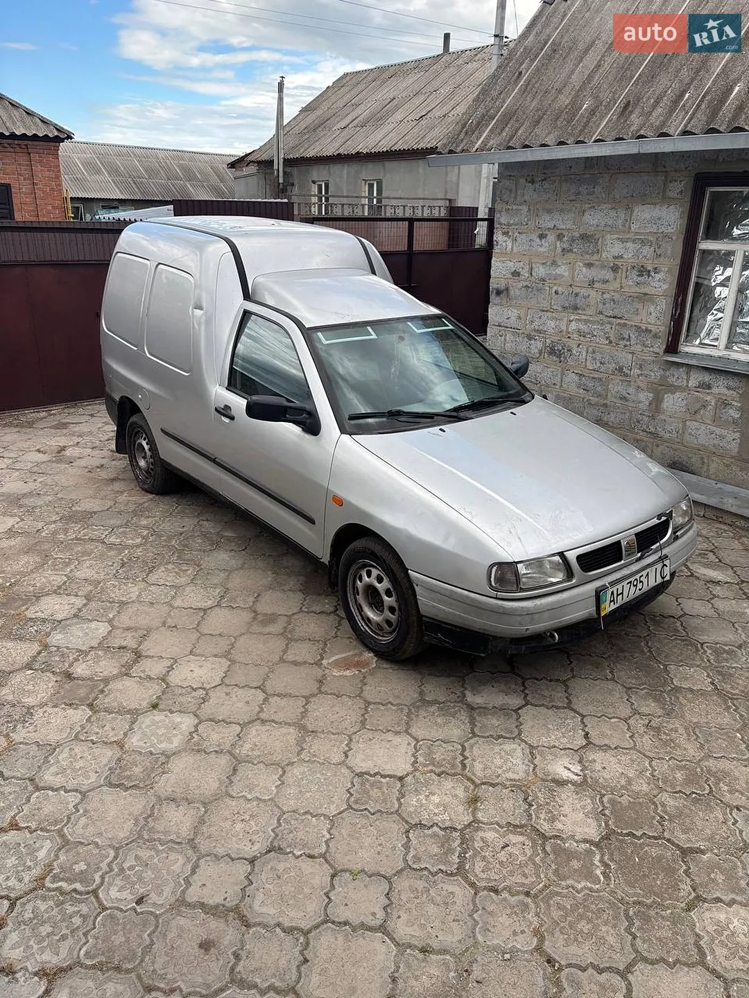 SEAT Inca 2001 VIN VSSZZZ9KZ1R001746 фото оголошення 3 з 4