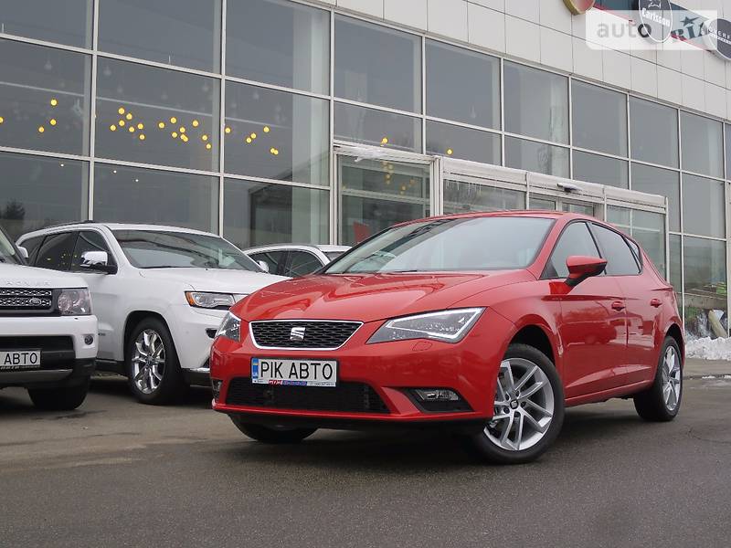 Хэтчбек SEAT Leon 2017 в Киеве