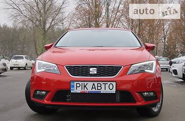 Хэтчбек SEAT Leon 2017 в Киеве