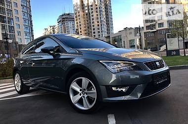 Купе SEAT Leon 2015 в Киеве