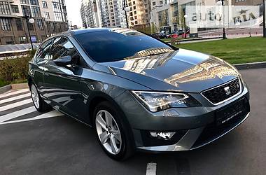 Купе SEAT Leon 2015 в Киеве