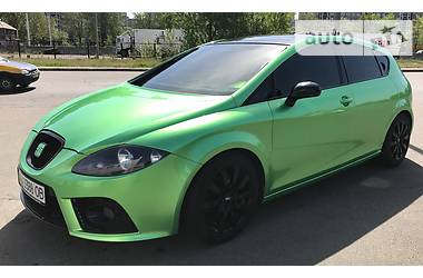 Хэтчбек SEAT Leon 2007 в Киеве