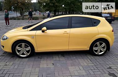 Хэтчбек SEAT Leon 2008 в Днепре