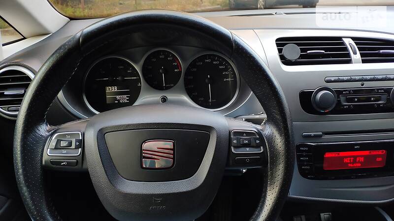 Хетчбек SEAT Leon 2010 в Києві