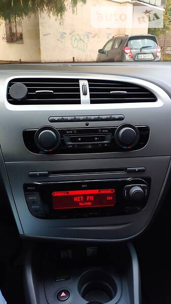 Хетчбек SEAT Leon 2010 в Києві
