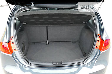 Хетчбек SEAT Leon 2011 в 