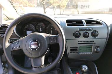 Хетчбек SEAT Leon 2006 в 