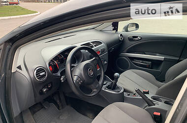 Хетчбек SEAT Leon 2006 в 