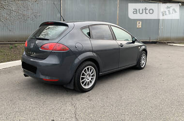 Хетчбек SEAT Leon 2006 в 