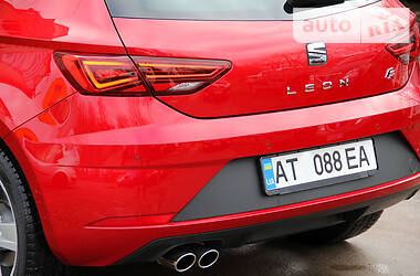 Хетчбек SEAT Leon 2018 в 