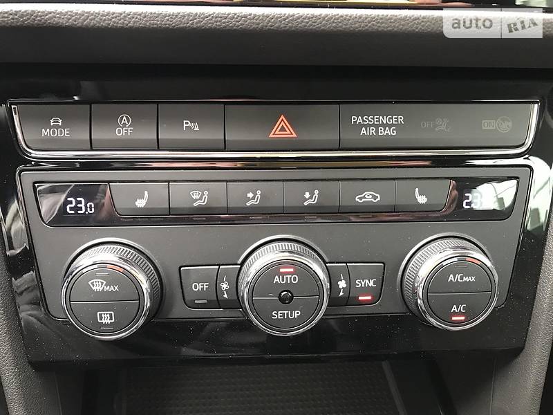 Хетчбек SEAT Leon 2019 в Києві