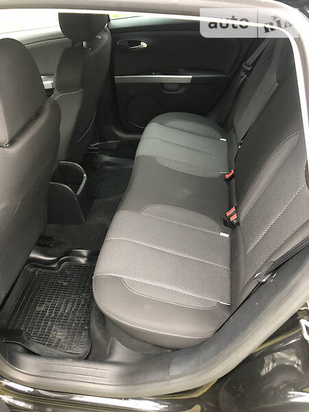 Хетчбек SEAT Leon 2009 в Ніжині