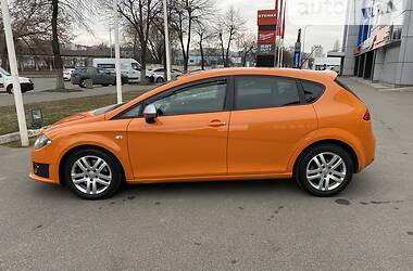 Хэтчбек SEAT Leon 2010 в Киеве