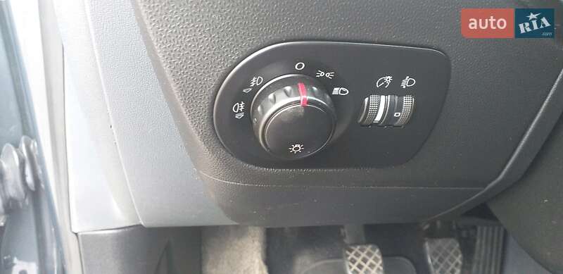 Хэтчбек SEAT Leon 2007 в Дубно