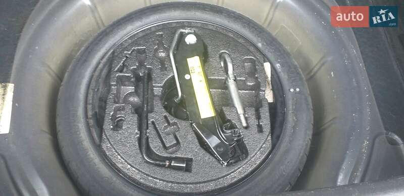 Хэтчбек SEAT Leon 2007 в Дубно