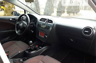 Хэтчбек SEAT Leon 2006 в Виннице