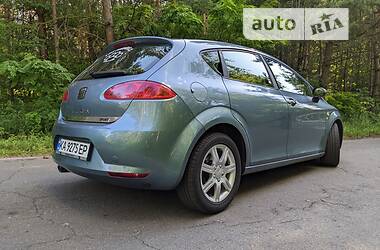 Хетчбек SEAT Leon 2005 в Києві