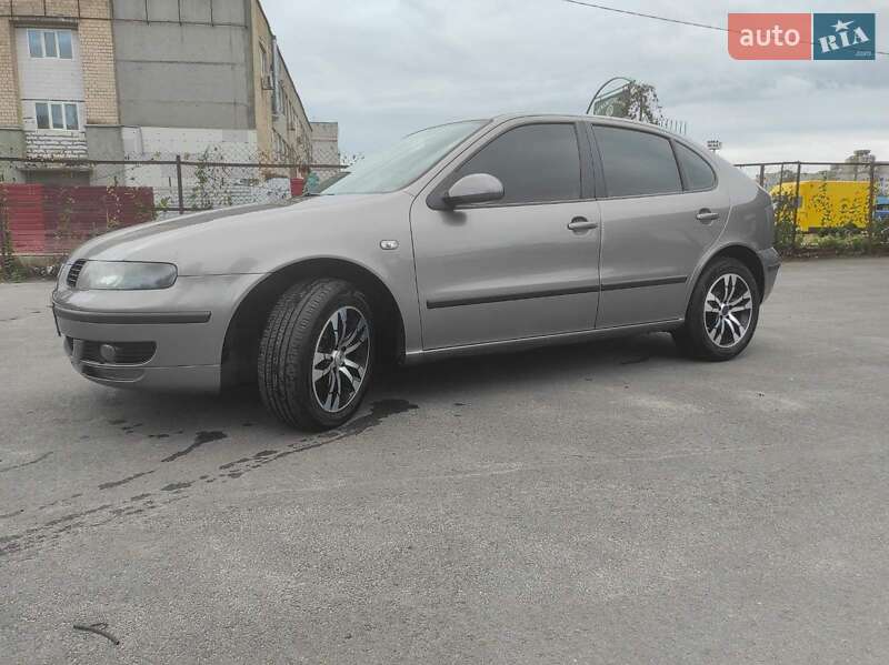 Хэтчбек SEAT Leon 2003 в Чернигове