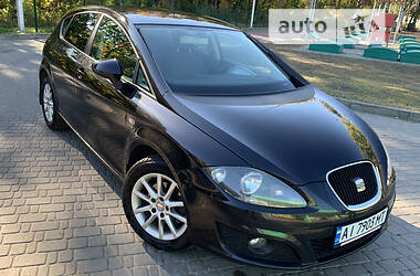 Хэтчбек SEAT Leon 2011 в Киеве