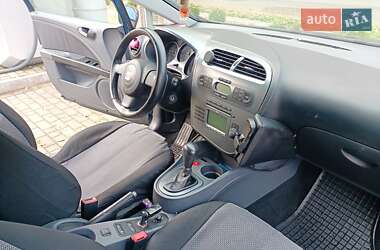 Хетчбек SEAT Leon 2006 в 