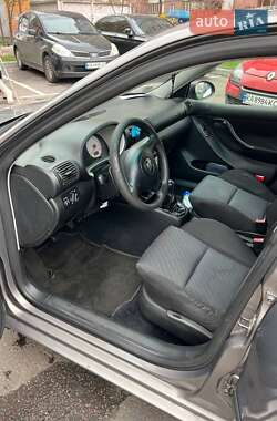 Хетчбек SEAT Leon 2006 в Києві
