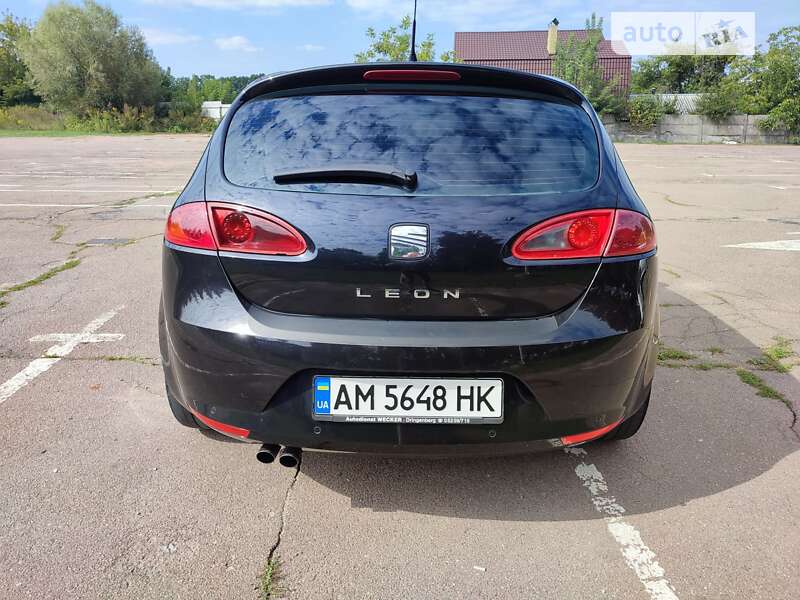Хетчбек SEAT Leon 2006 в Житомирі