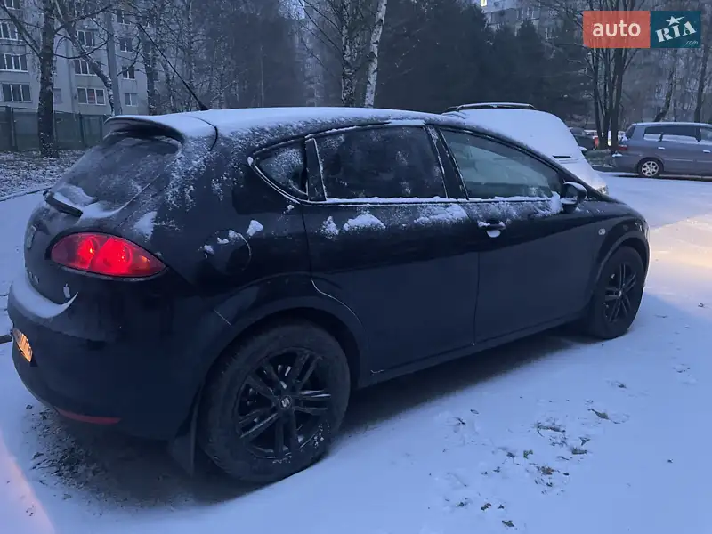 Хэтчбек SEAT Leon 2007 в 