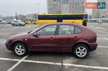 Хэтчбек SEAT Leon 2004 в Киеве